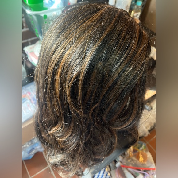 Lace front wig - Picture 3 of 4